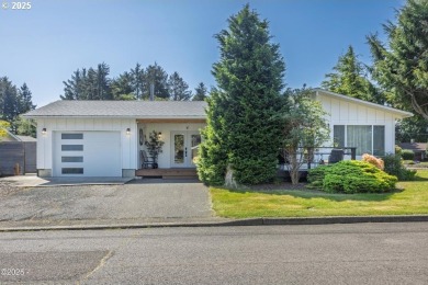 Lake Home For Sale in Lincoln City, Oregon