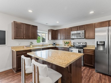 Walk Into Instant Equity! Priced below recent appraisal - photo 9