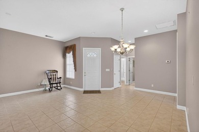 Well maintained 2002 Hanover Home located in the highly - photo 11
