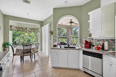 Well maintained 2002 Hanover Home located in the highly - photo 13