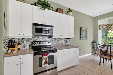 Well maintained 2002 Hanover Home located in the highly - photo 17