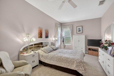 Well maintained 2002 Hanover Home located in the highly - photo 19