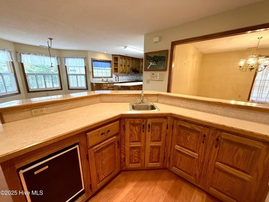 This attractive home in Edenton's Oak Hill neighborhood offers a - photo 22