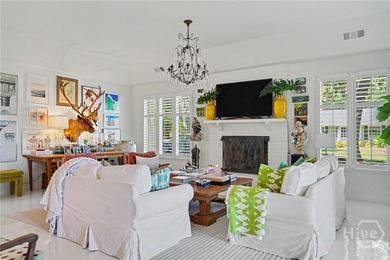 Welcome to 2 Mackay Lane, a designer's island retreat where a - photo 4
