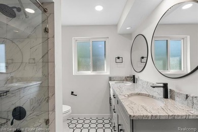 615 Lakepointe presents an exceptional 3-bedroom, 2.1-bath - photo 27