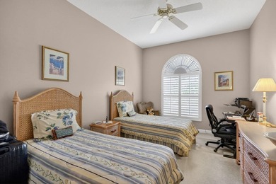 Well maintained 2002 Hanover Home located in the highly - photo 28