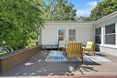 615 Lakepointe presents an exceptional 3-bedroom, 2.1-bath - photo 31