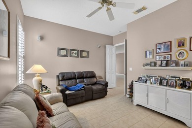 Well maintained 2002 Hanover Home located in the highly - photo 33
