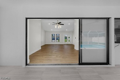 COMPLETLEY REMODELED INSIDE & OUT CREAM PUFF POOL HOME!! - photo 38