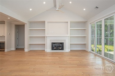A perfect blend of elegance and simplicity, this thoughtfully - photo 9