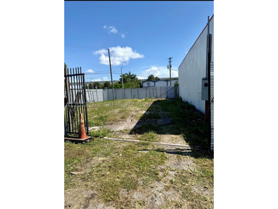 Exceptional opportunity to acquire a prime corner commercial - photo 3