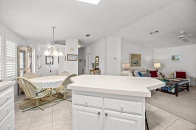 Say hello to seasonal or full time living in this furnished 2 - photo 10