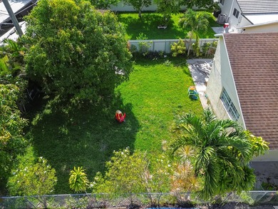 Welcome to this single-story residence located in the Coral - photo 32