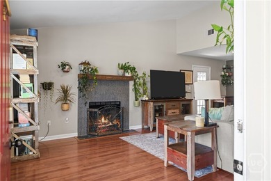 Conveniently located in Savannah, this beautifully updated - photo 4