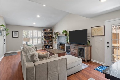 Conveniently located in Savannah, this beautifully updated - photo 7