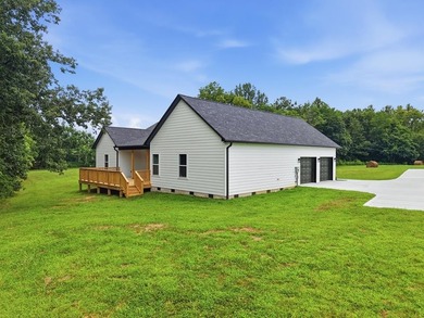 Escape to the peace and privacy of country living just minutes - photo 41