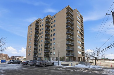 Lake Condo For Sale in Saint-Lambert, QC