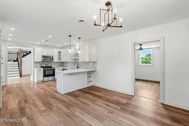 Have you been looking for the modern farmhouse or barndominium - photo 12