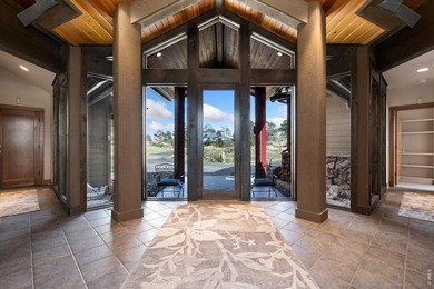 Welcome to 10 Mariposa Court in the Gated Fox Acres Community of - photo 4