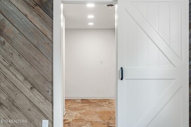 Have you been looking for the modern farmhouse or barndominium - photo 14