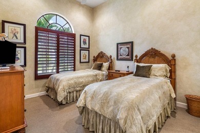 Beautiful 3 BD, 2.5 BA residence situated on a quiet street in - photo 15