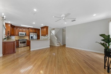 Beautiful, spacious 4-bedroom, 3-bath with a 2-car garage home - photo 15
