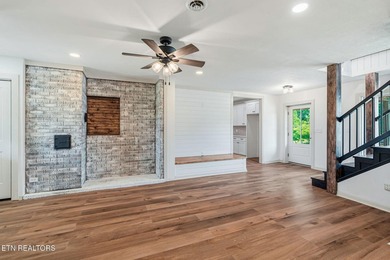 Have you been looking for the modern farmhouse or barndominium - photo 17