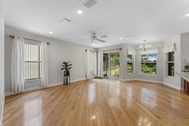 Beautiful, spacious 4-bedroom, 3-bath with a 2-car garage home - photo 18