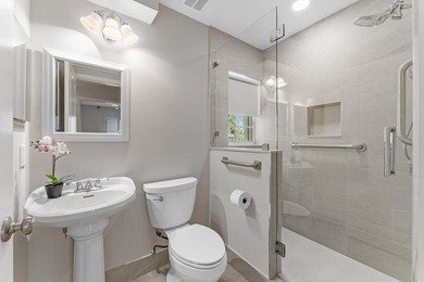Beautiful, spacious 4-bedroom, 3-bath with a 2-car garage home - photo 19