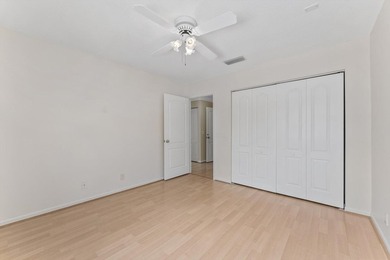 Beautiful, spacious 4-bedroom, 3-bath with a 2-car garage home - photo 26
