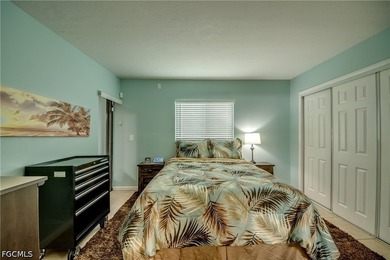A spacious and sleek 2 bedroom/2 bath furnished first floor - photo 21