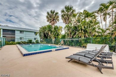 A spacious and sleek 2 bedroom/2 bath furnished first floor - photo 34