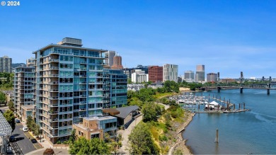 Lake Condo For Sale in Portland, Oregon