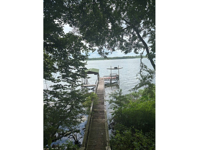 **Lakefront** Escape to the peaceful beauty of lakeside living - photo 15