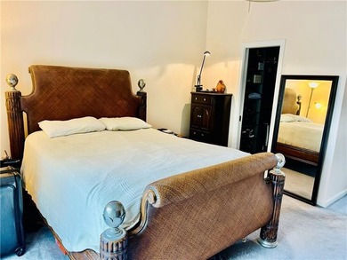 Warwick-Debut! Small and private 10-unit complex tucked away but - photo 17