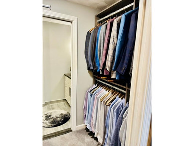 Warwick-Debut! Small and private 10-unit complex tucked away but - photo 18