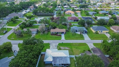 Welcome home to this beautifully maintained 2-bedroom, 2-bath - photo 23