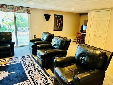 Warwick-Debut! Small and private 10-unit complex tucked away but - photo 28