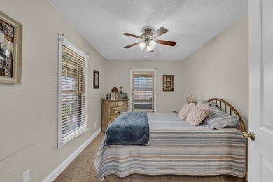 Welcome to 465 Hickory Lane, located in the desirable Woodlands - photo 34