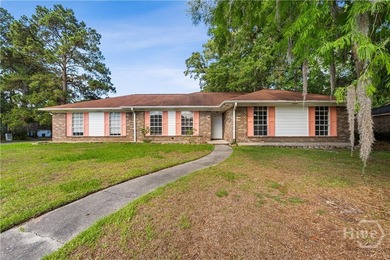 Spacious Corner Lot 4-bedroom, 2-bath with 1 car garage home - photo 1