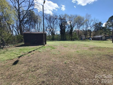 Enjoy the best of country living with the convenience of nearby - photo 2