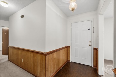 Spacious Corner Lot 4-bedroom, 2-bath with 1 car garage home - photo 2