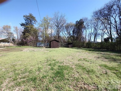 Enjoy the best of country living with the convenience of nearby - photo 3