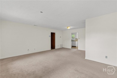 Spacious Corner Lot 4-bedroom, 2-bath with 1 car garage home - photo 3