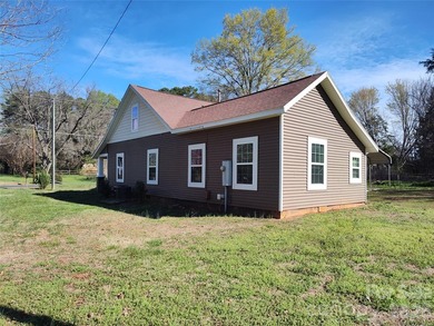 Enjoy the best of country living with the convenience of nearby - photo 4