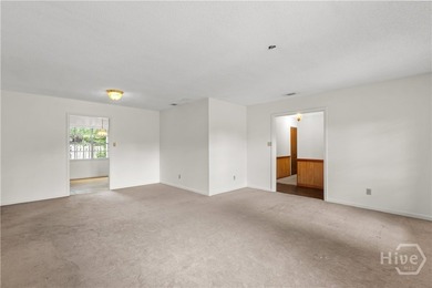 Spacious Corner Lot 4-bedroom, 2-bath with 1 car garage home - photo 4