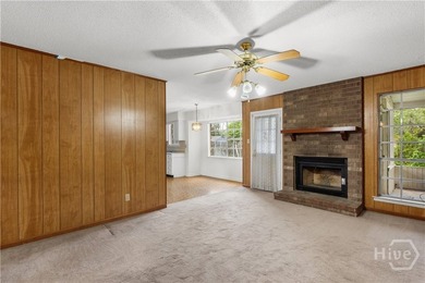 Spacious Corner Lot 4-bedroom, 2-bath with 1 car garage home - photo 8