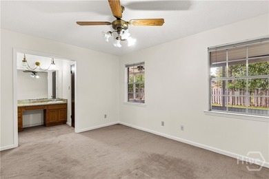 Spacious Corner Lot 4-bedroom, 2-bath with 1 car garage home - photo 10
