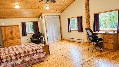 Custom built EFFICIENT Alaskan home with space for everyone! - photo 12