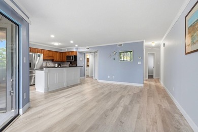 Welcome to Golf Glenn Villas! This inviting 2 bedroom, 2 bath - photo 12